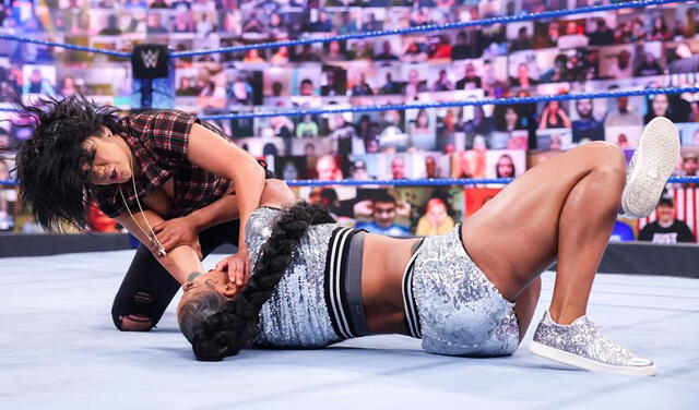 Bayley atacó a Bianca Belair previo a WrestleMania Backlash 2021. Foto: WWE