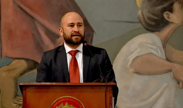 Eduardo García juramentó como nuevo ministro de Trabajo. Foto: difusión