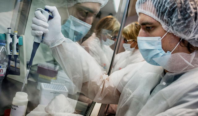 Una de las aplicaciones más conocidas de la genética es en la investigación forense. Foto: AFP
