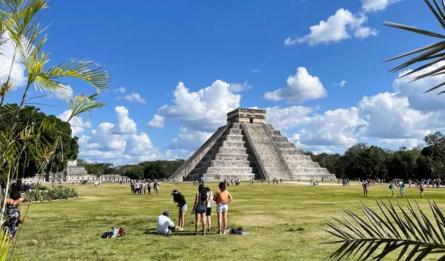La pirámide de Kukulkán es uno de los monumentos de Chichén Itzá que deja admirados a los visitantes. Foto: AFP