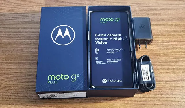 Vista frontal del Moto G9 Plus