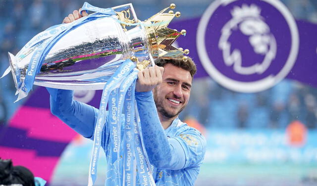 Laporte ganó la Premier League 2020-2021 con el Manchester City. Foto: AFP/Dave Thompson