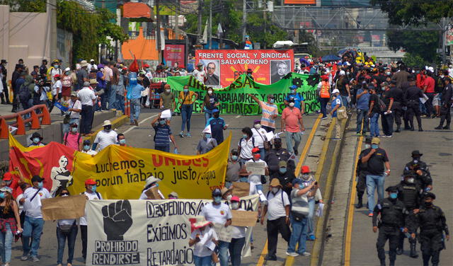 Cada 1 de mayo, gran cantidad de personas en todo el mundo reclama mejoras en sus condiciones laborales. Foto: AFP