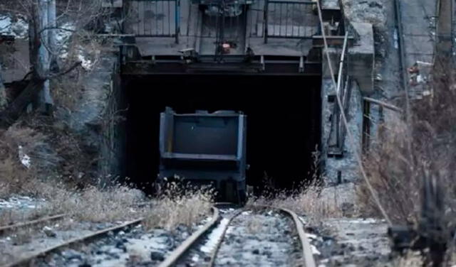 “No dejen de intentar rescatarnos”: 12 mineros atrapados bajo tierra en China