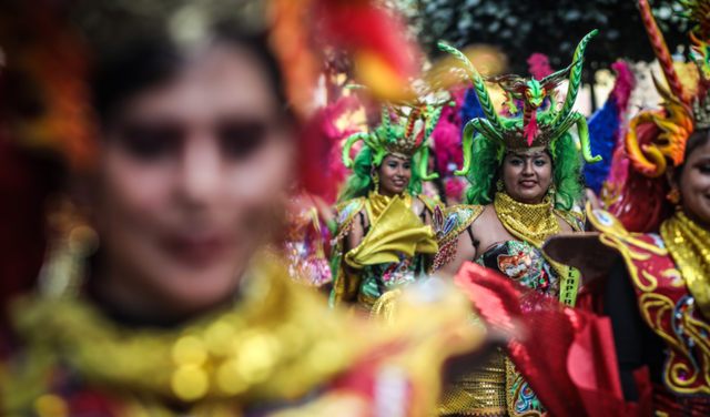 En Puno se presentan bailes típicos de la región para celebrar el Día de la Candelaria. Foto: Aldair Mejía.