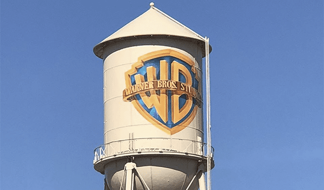 La reconocida compañía Warner Bros. empezaría a valerse de la IA para tener buenos resultados en la taquilla. (Foto: Facebook)