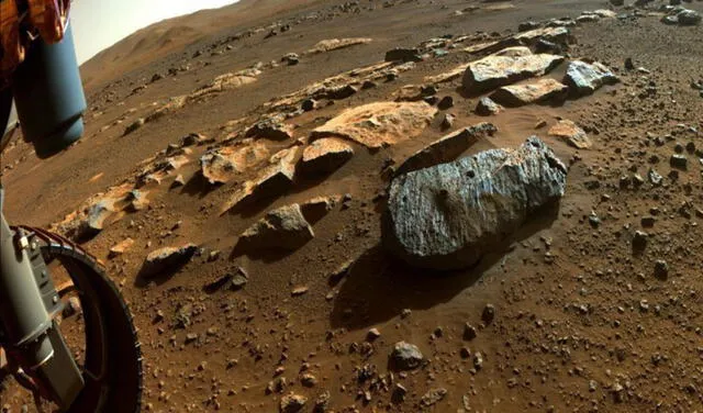 El rover Perseverance tiene muchas misiones, entre ellas, recolectar muestras de rocas para que las traigan a nuestro planeta. Foto: NASA / JPL-Caltech
