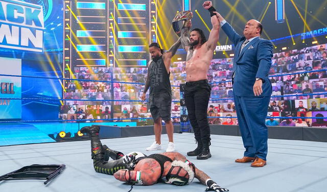 Roman Reigns derrotó a Rey Mysterio en el main event de WWE SmackDown. Foto: WWE