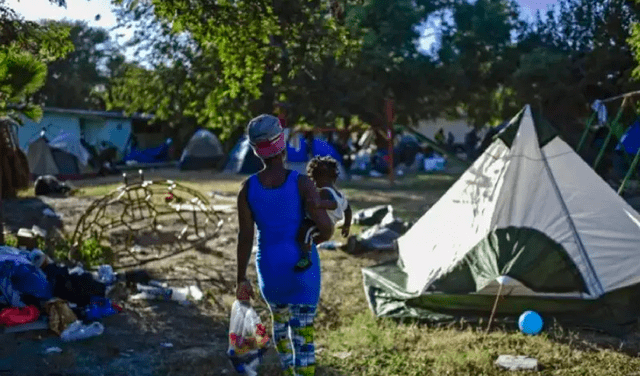 La mayoría de los haitianos tienen la suerte de tener dinero, de tener más de posibilidades económicas. Foto: AFP