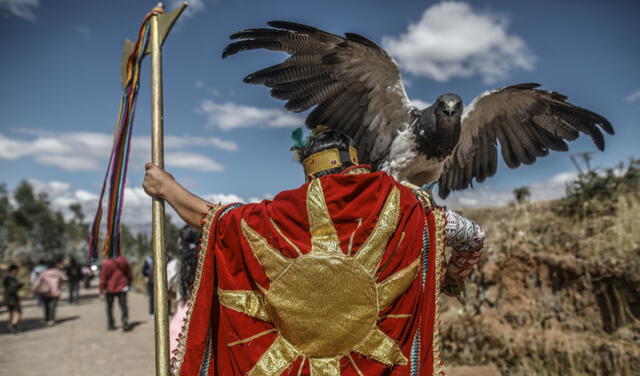 Momentos previos a la llegada de Castillo a la Pampa de la Quinua. Fotos: Aldair Mejía