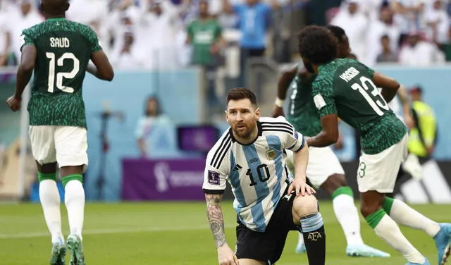 Arabia Saudita dio la gran sorpresa y venció a Argentina en el debut de Messi en Qatar. Foto: EFE