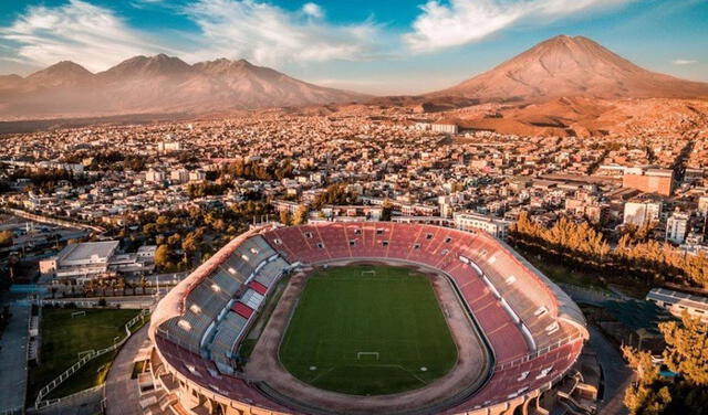 El Monumental de la UNSA es el hogar de Melgar de Arequipa. Foto: @la_okocha/Twitter