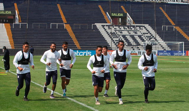 Ciurlizza sobre Alianza Lima: “Se tienen que cambiar a los 30 jugadores”