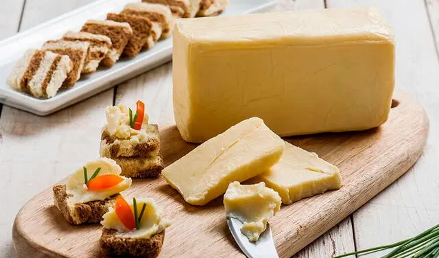 El queso mantecoso es ideal para untar en los panes. Foto: Wong