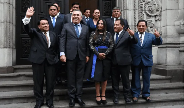 Podemos Perú, el partido investigado por presunto fraude que busca el poder