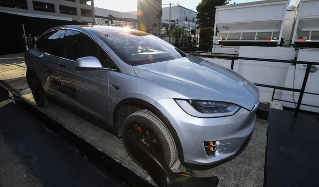 Tesla diseña, fabrica y vende distintos modelos de autos eléctricos. Foto: AFP