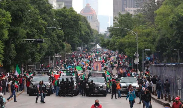 Presidente de México anuncia que se someterá a referendo de revocación de mandato en 2022