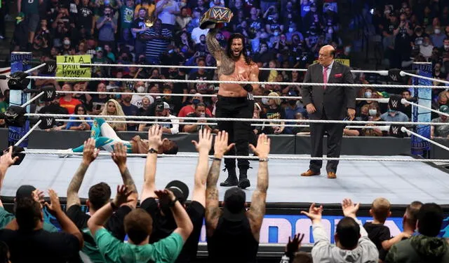 Roman Reigns venció a Montez Ford y retuvo el título universal de WWE. Foto: WWE