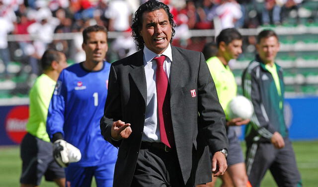 'Chemo' del Solar solo ganó seis de los 29 partidos que dirigió a la selección peruana. Foto: EFE