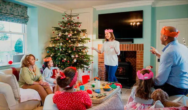 Los juegos navideños garantizan las risas durante las reuniones familiares que se dan en esta época del año. Foto: Cinco minutos