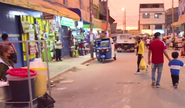 Los comerciantes y vecinos de la zona se quejaron sobre la inacción de los serenos. Foto: captura de América TV