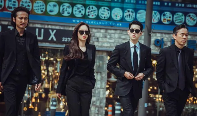 Jeon Yeo Been y Vincenzo dirigen una nueva operación con ayuda de los inquilinos de Plaza Geumga. Foto: tvN