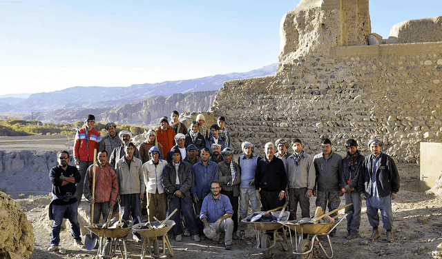 Shahr-e Gholghola, sitio arqueológico ubicado cerca de la ciudad de Bamyan, Afganistán. Foto: archivo personal del Dr. Julio Bendezú. Shahr-e Gholghola, sitio arqueológico ubicado cerca de la ciudad de Bamyan, Afganistán. Foto: archivo personal del Dr. Julio Bendezú.