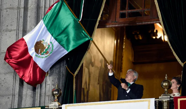 Las autoridades deben rendir homenaje a la bandera de México el 24 de febrero. Foto: AFP