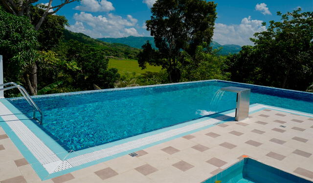 Una piscina limpia refleja energías renovadas y ganas de salir por nuevos retos. Foto: AFP