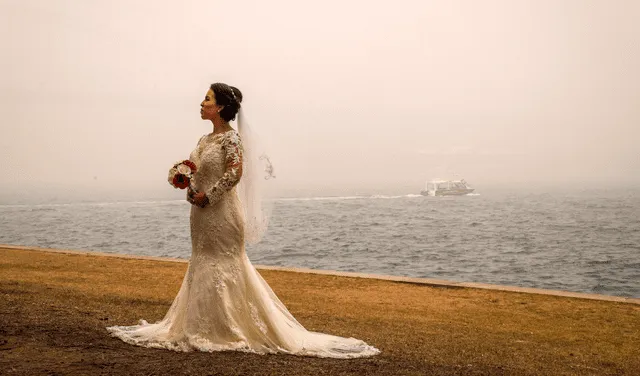 Soñar con un vestido de boda puede significar la llegada de nuevos proyectos y cambios importantes en tu vida. Foto: David Gray / AFP