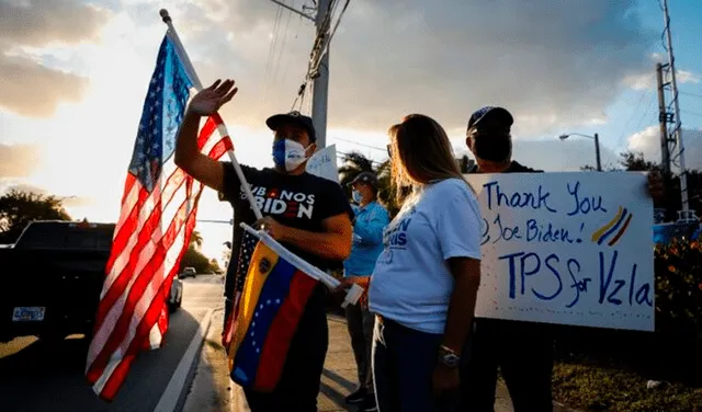 Exiliados venezolanos en EE. UU. celebran el alivio migratorio de Joe Biden