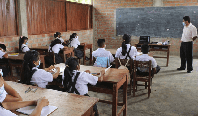 Educación inicial es una de las carreras peor pagads en Perú