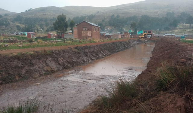 Limpieza del río Jipata fue efectuada por el Ministerio de Vivienda. Foto: Andina