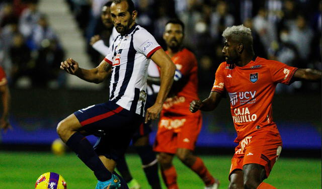 Alianza Lima le ganó 2-0 a César Vallejo en su primer cruce entre sí de este 2022. Foto: GLR