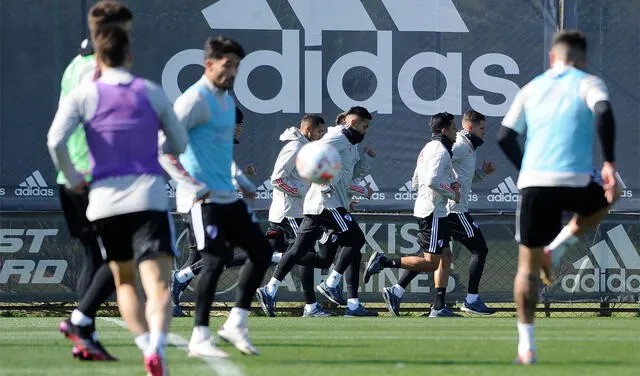 Entrenamiento de River Plate previo al partido contra Huracán. Foto: RiverPlate/Twitter