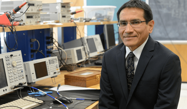 Julio Urbina estudió Ingeniería Electrónica en la UNI