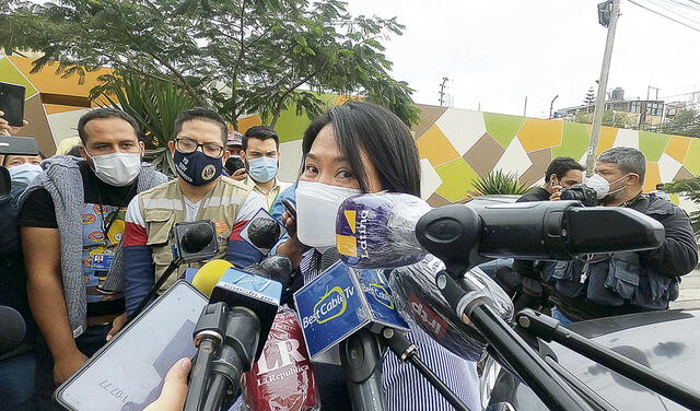Un alto. Keiko Fujimori no pudo retomar su campaña electoral en Lima a causa de la enfermedad de su hermano Kenji. Foto: Gianella Aguirre / URPI - LR