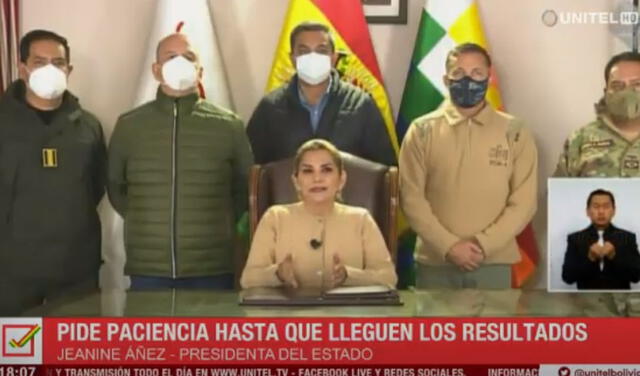 Presidenta de Bolivia pide paciencia una vez que inicia el cierre de mesas en las eleciones presidenciales. Foto: captura video (Unitel)