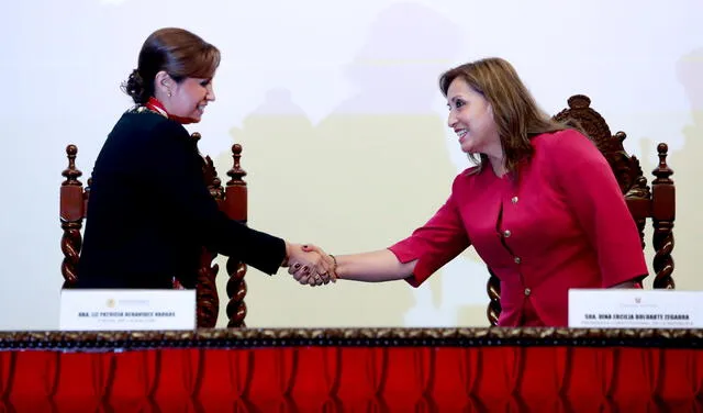 Dina Boluarte y la fiscal de la Nación, Patricia Benavides. Foto: Presidencia