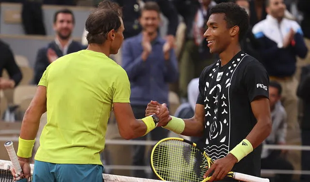 Félix Auger-Aliassime es el tercer tenista que lleva a Rafael Nadal a un quinto set en Roland Garros. Foto: AFP