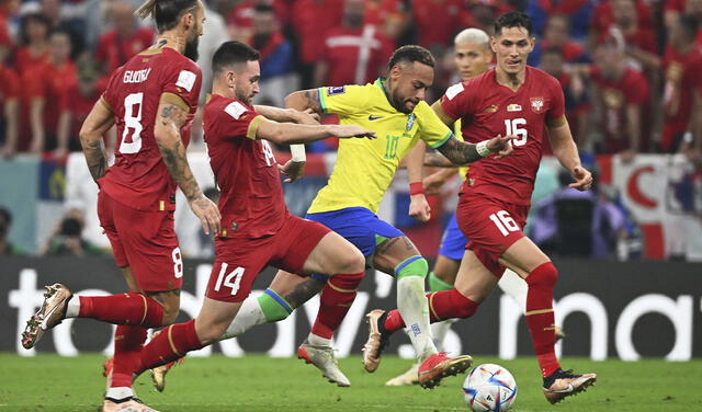 Brasil y Serbia acabaron el primer tiempo sin goles en su debut por el Mundial Qatar 2022. Foto: AFP