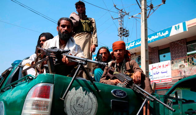 Los talibanes tomaron el control del palacio presidencial de Kabul y clamaron "victoria". Foto: EFE