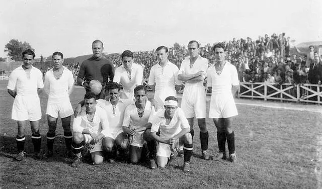 Equipo del Real Madrid que enfrentó al FC Barcelona en 1935. Foto: ABC