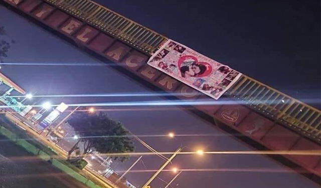 Facebook viral: joven coloca una gigantografía en puente peatonal para darle una sorpresa a su pareja