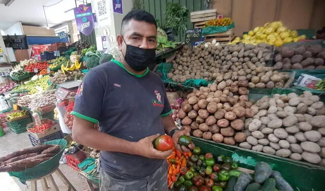 En algunos mercados de Lima se registró escasez ciertos productos, como la zanahoria. Foto: Grace Mora / URPI-LR