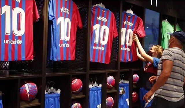 De acuerdo con algunos estudios, las ventas por camisetas del Barcelona eran alrededor de 80% de Messi. Foto: Marca