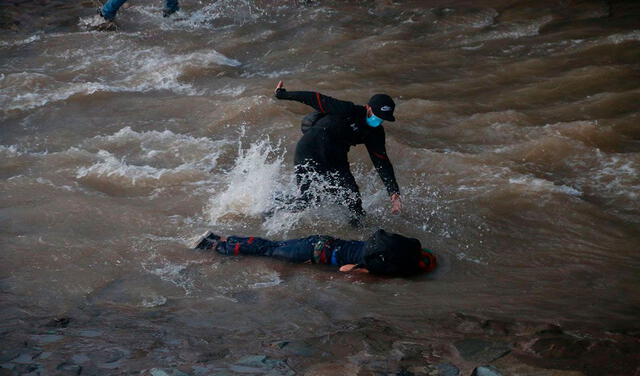 ONU pide rendición de cuentas a Chile por policía que arrojó a menor a un río durante protesta