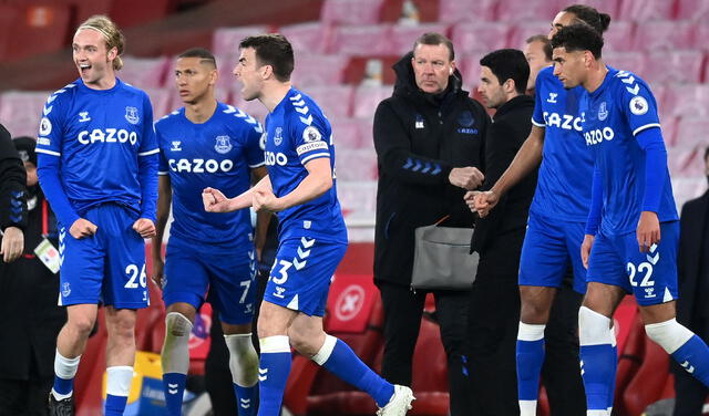 Everton sacó un importante triunfo en su visita al Emirates.