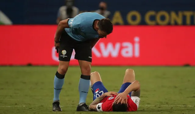 Según la prensa internacional, la actuación de Gil Manzano en el Chile vs. Bolivia estuvo exenta de polémica. Foto: EFE