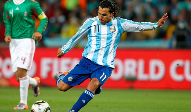 En el último Argentina vs. México por un Mundial, Carlos Tevez fue la figura. Foto: EFE